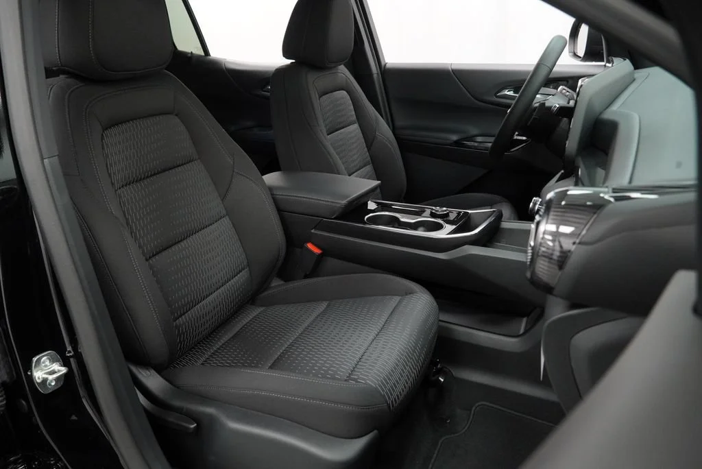 2027 Chevrolet Equinox LT - Photo 28