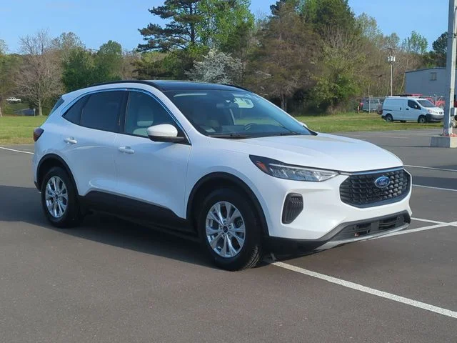 Used 2024 White Ford Active image 15