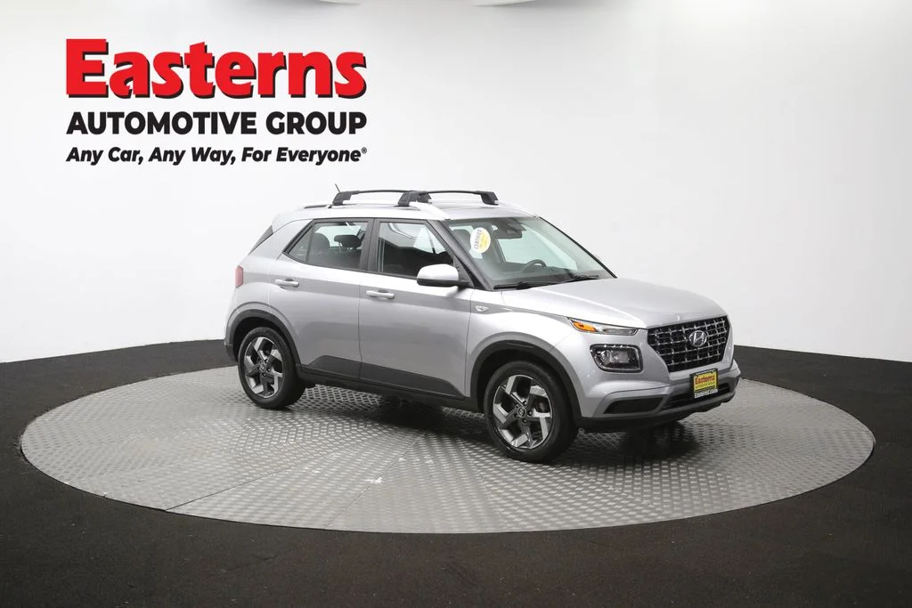 Used 2023 Silver Hyundai SEL image 51