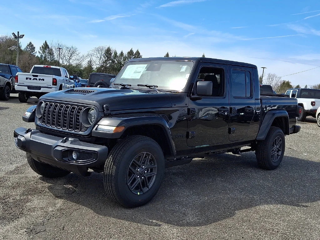 New 2026 Black Clear-Coat Exterior Paint Jeep Sport S image 4