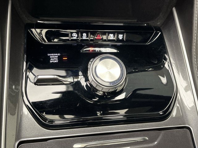 Used 2023 Baltic Gray Metallic Clearcoat Jeep  image 28