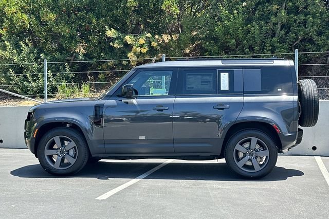 New 2026 Carpathian Grey Land Rover S image 2