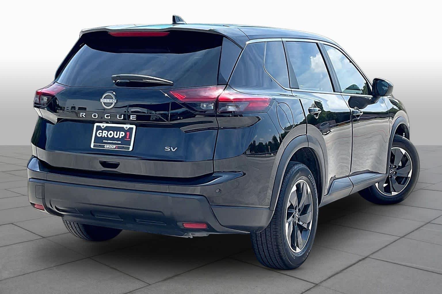 Used 2024 Super Black Nissan SV image 13