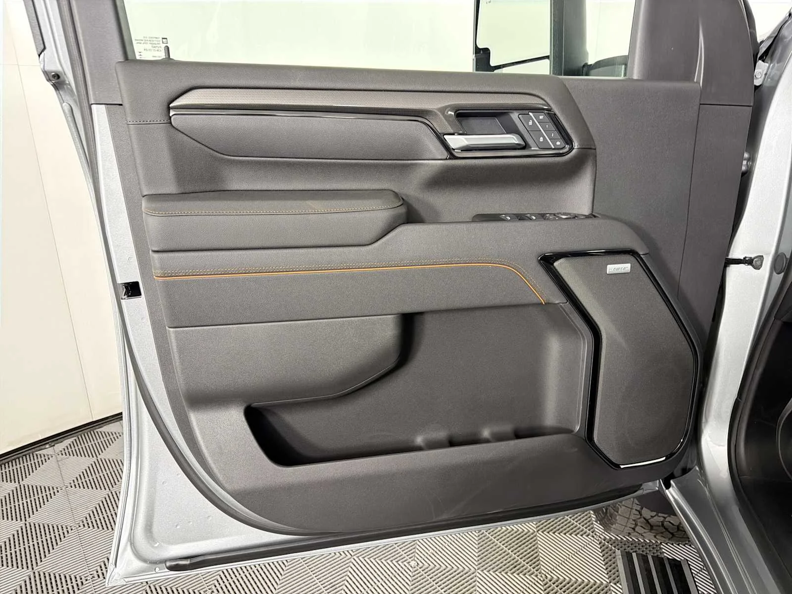 New 2026 Sterling Metallic GMC AT4 image 9