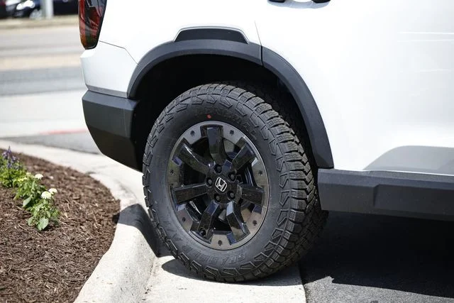 New 2026 Platinum White Pearl Honda TrailSport Elite image 17