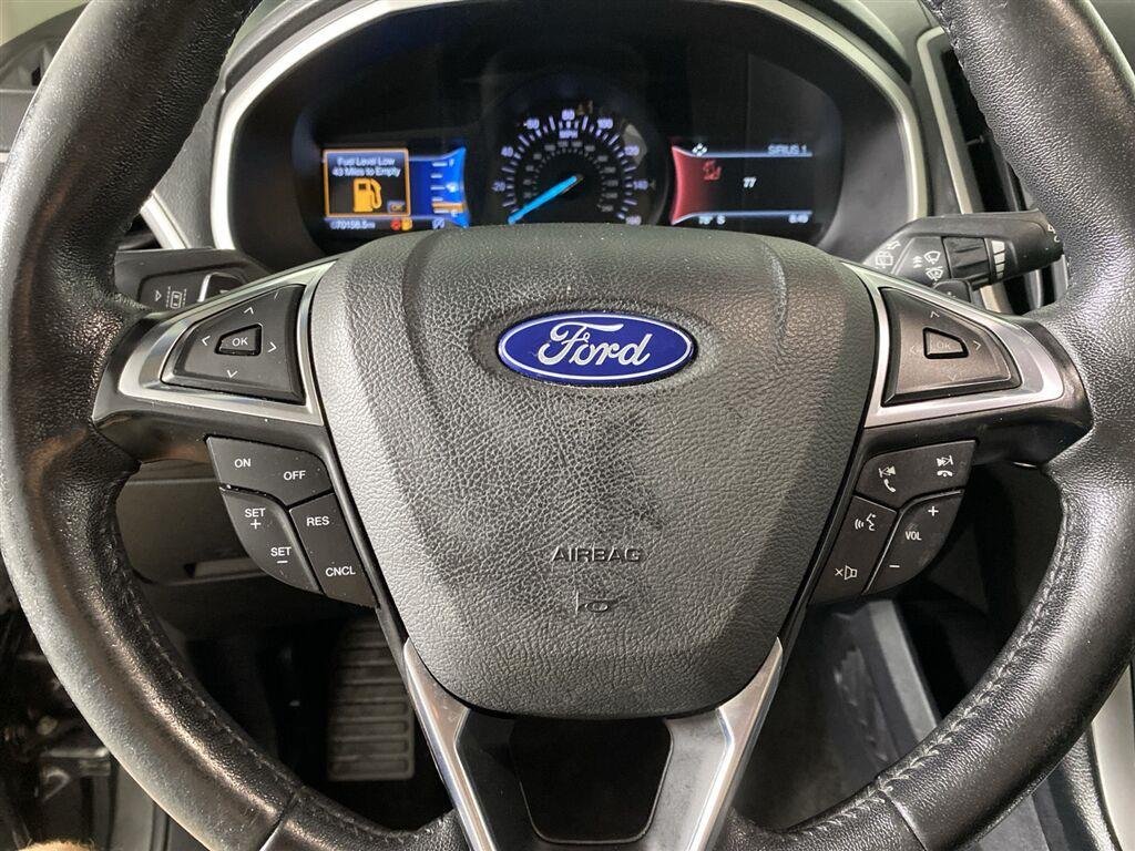Used 2019 Magnetic Ford SEL image 17