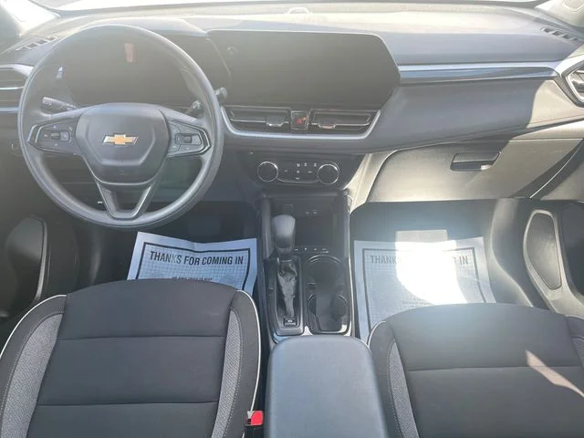 Used 2025 Green Chevrolet LT image 10