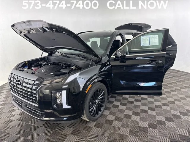 Used 2025 Black Hyundai Calligraphy Night Edition image 11