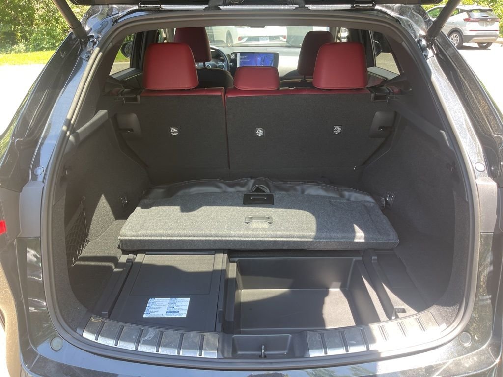 2024 Lexus NX PHEV 450h+ - Photo 21