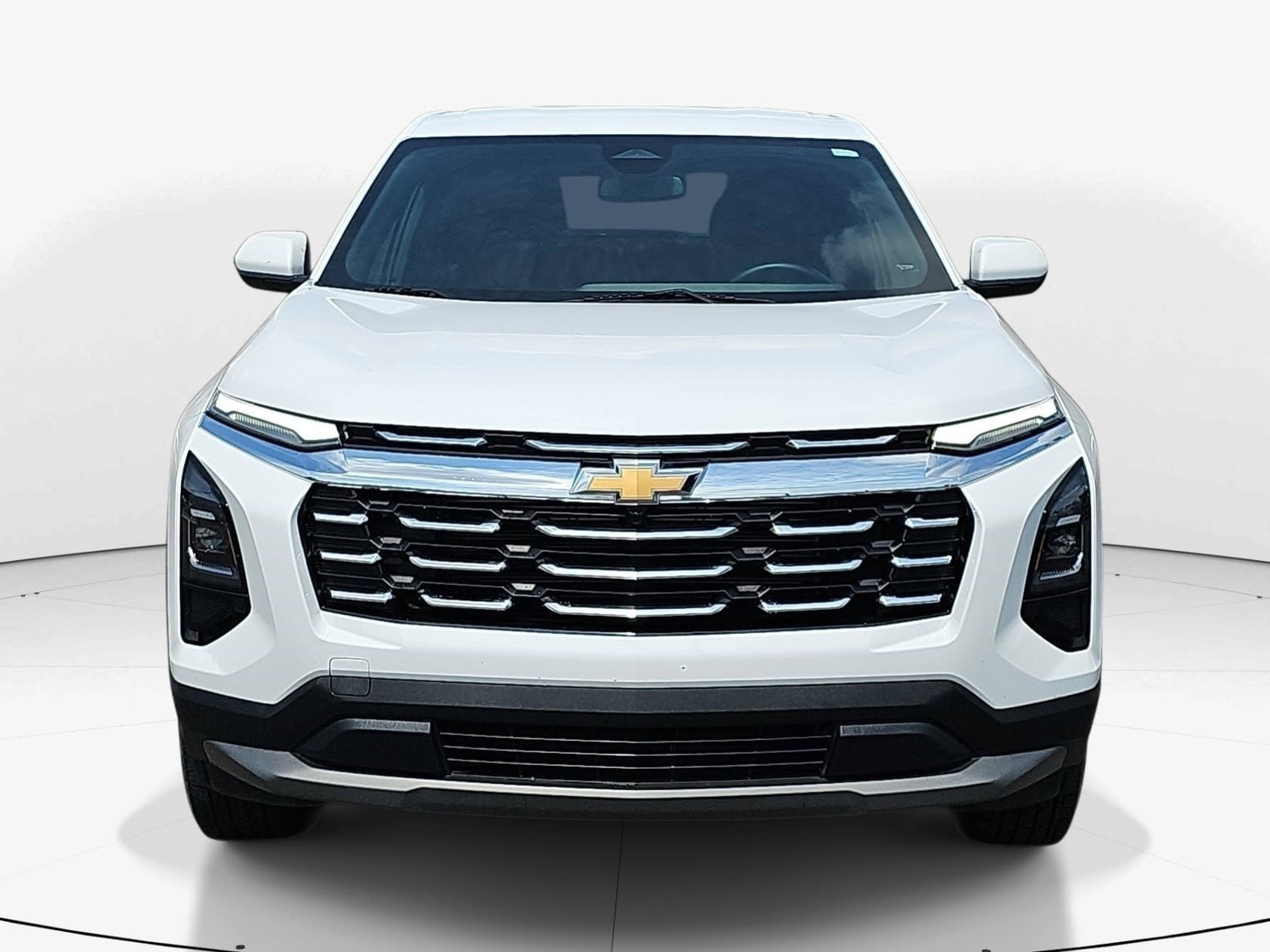 Used 2025 Summit White Chevrolet FWD LT image 8