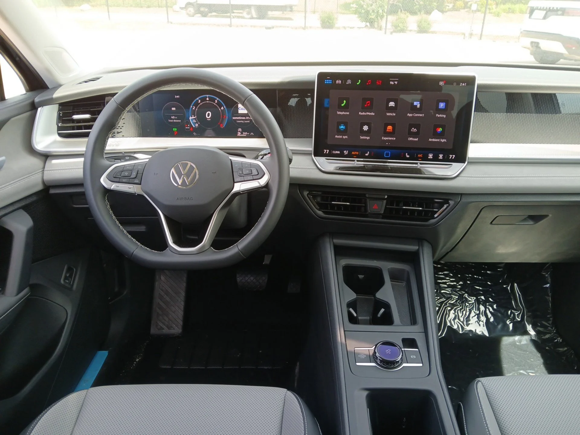 New 2026 Platinum Gray Metallic Volkswagen 2.0T SE image 7