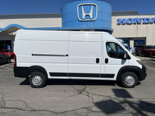 Used 2023 White Ram High Roof image 11