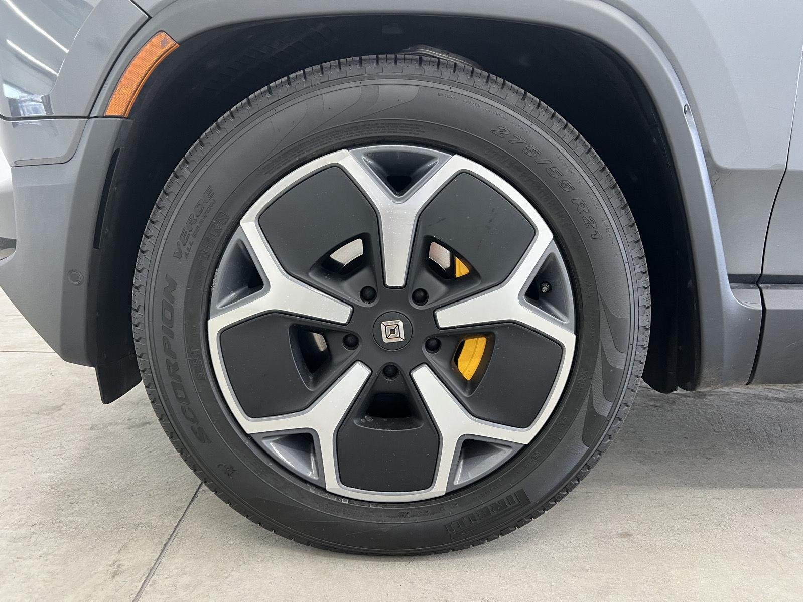 2024 Rivian R1S Adventure - Photo 7