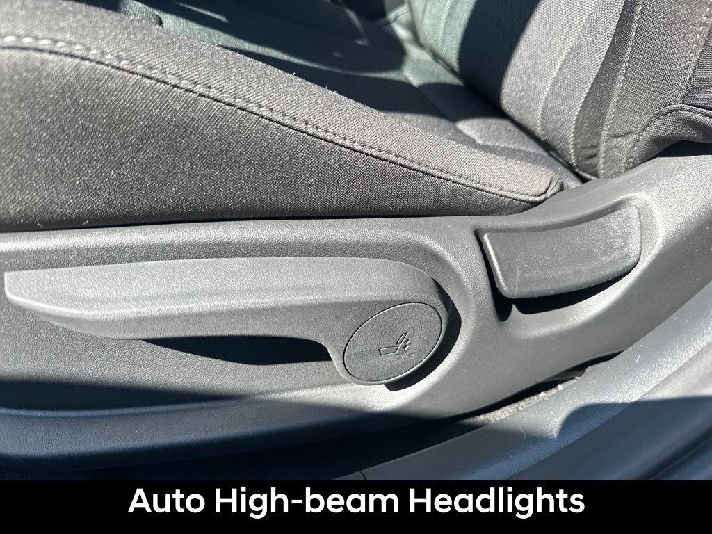 Certified Used 2026 Fluid Metal Hyundai SE image 15