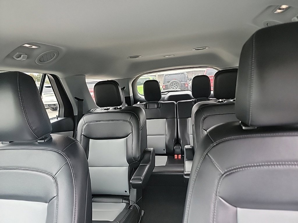 Used 2024 Gray Ford XLT image 37