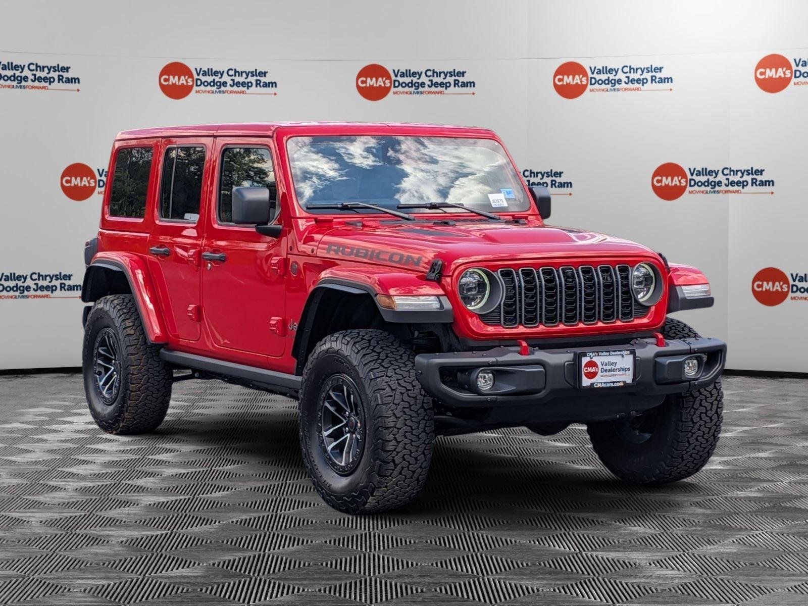 New 2026 Firecracker Red Clear-Coat Exterior Paint Jeep Rubicon X image 3