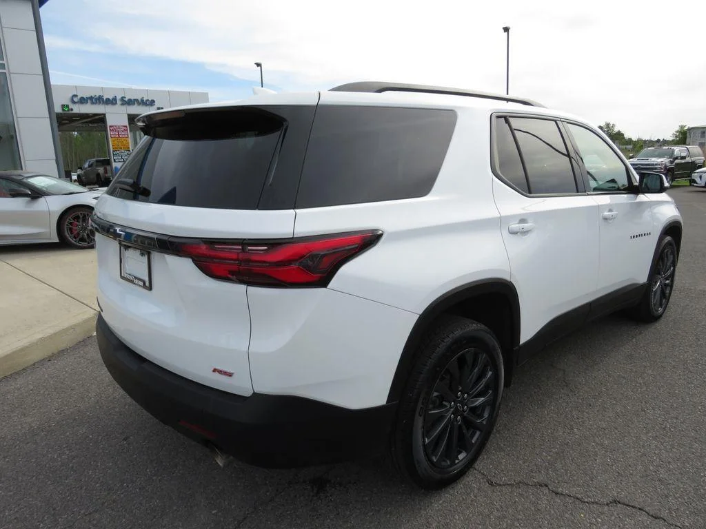 Used 2023 Summit White Chevrolet RS image 7