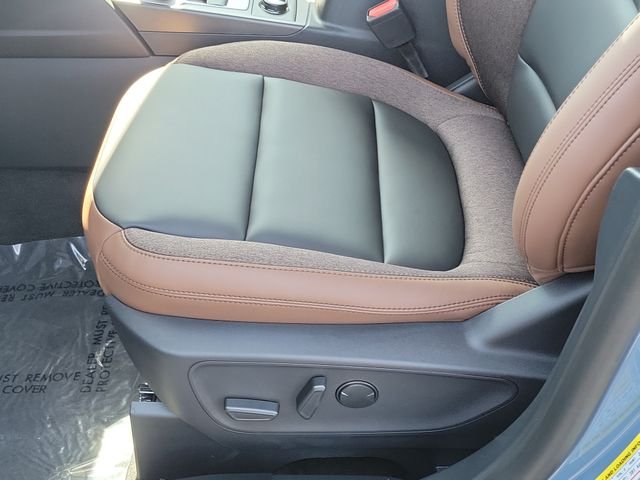 New 2026 Azure Gray Metallic Tri-Coat Ford Outer Banks® image 14