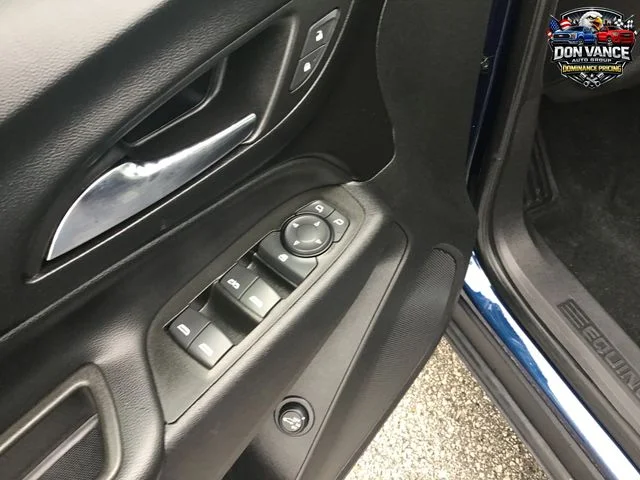 Used 2023 Blue Chevrolet LT image 19