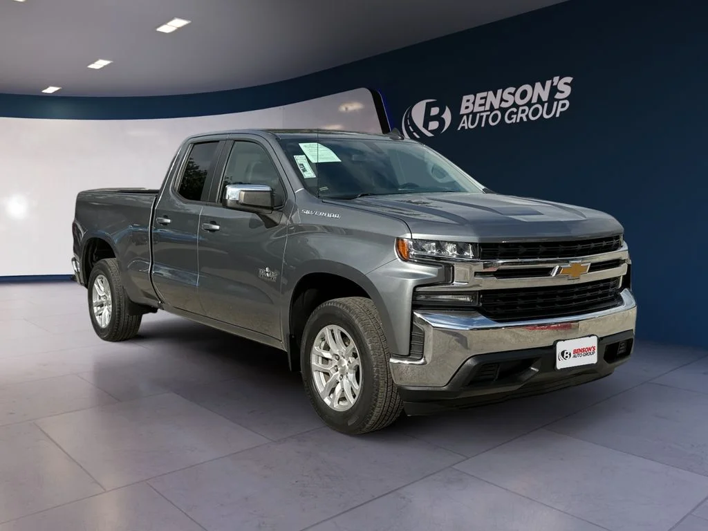 Used 2019 Gray Chevrolet LT image 7