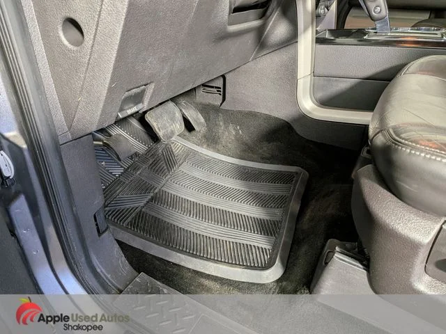 Used 2011  Ford FX4 image 12
