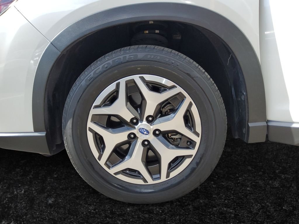 Used 2021 White Subaru Premium image 26