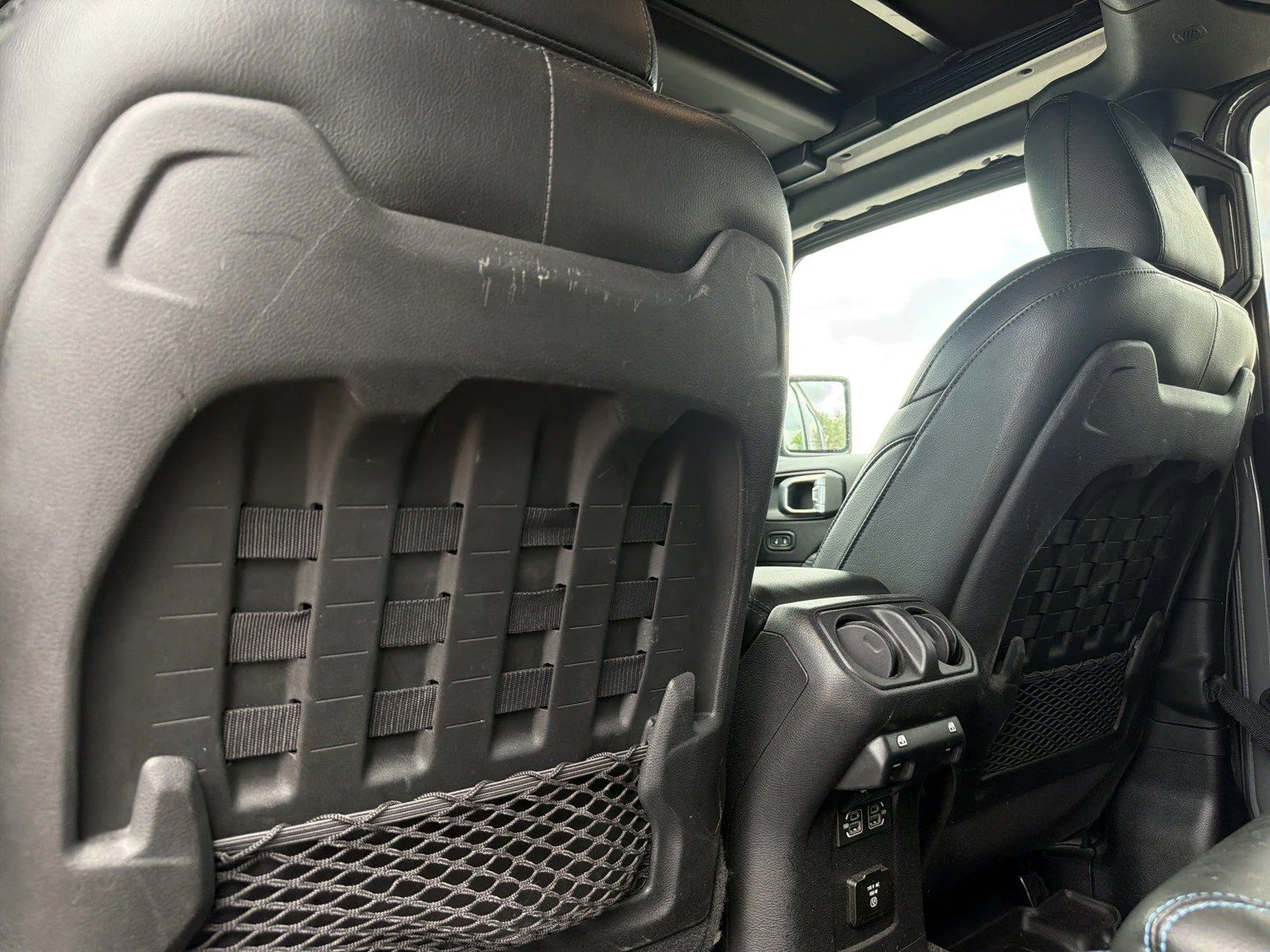 Used 2022 Gray Jeep Unlimited Rubicon 4xe image 18