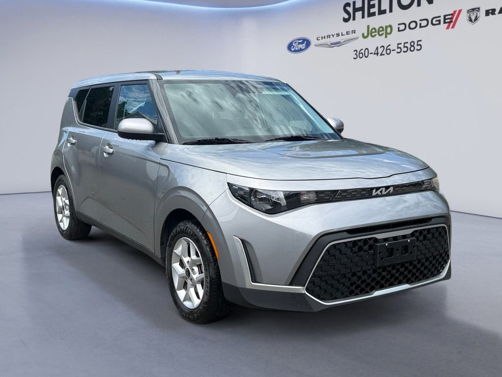 Used 2025 Gray Kia LX image 8