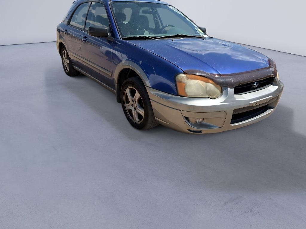 Used 2004  Subaru Outback image 2