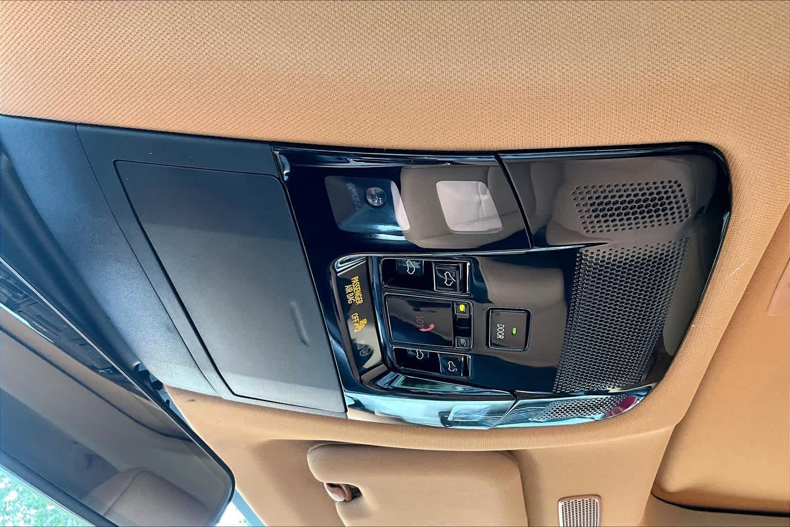 Used 2024 Atomic Silver Lexus Premium image 32