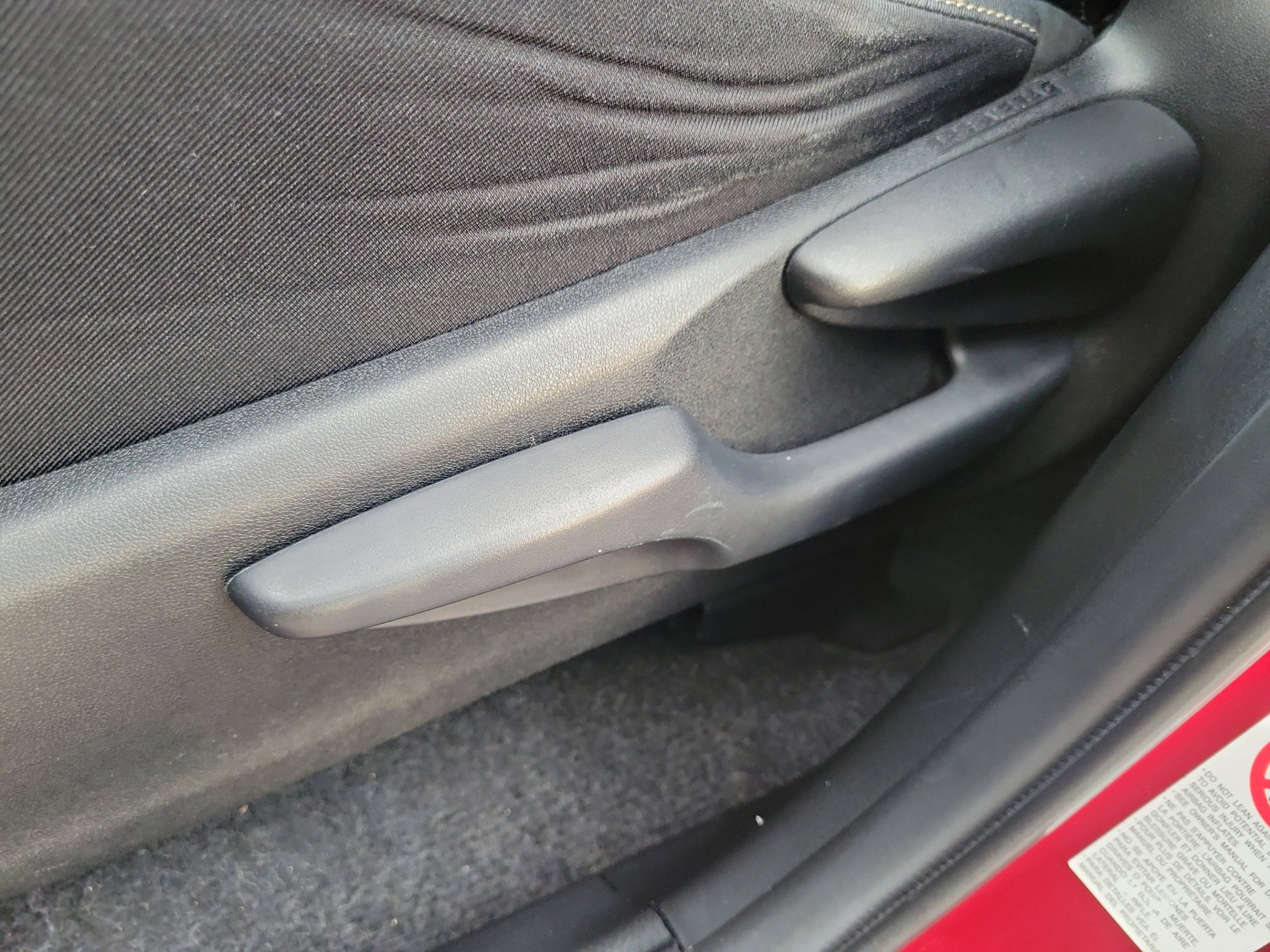 Used 2018 Pearl Toyota XLE image 13
