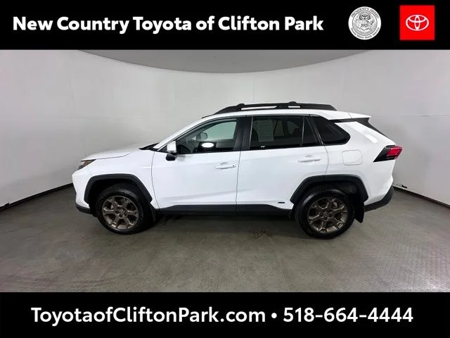 Used 2023 White Toyota Woodland Edition image 6