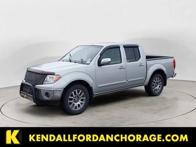 2013 Nissan Frontier 4.0 SL Crew Cab 4X4 AT SWB's photo