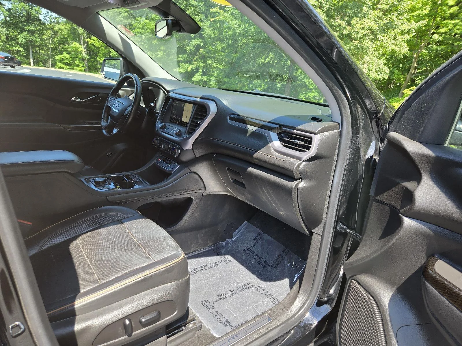 Used 2020 Ebony Twilight Metallic GMC AT4 image 24