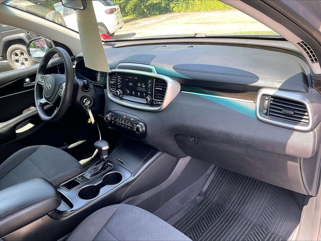 Used 2020 Silver Kia LX image 14