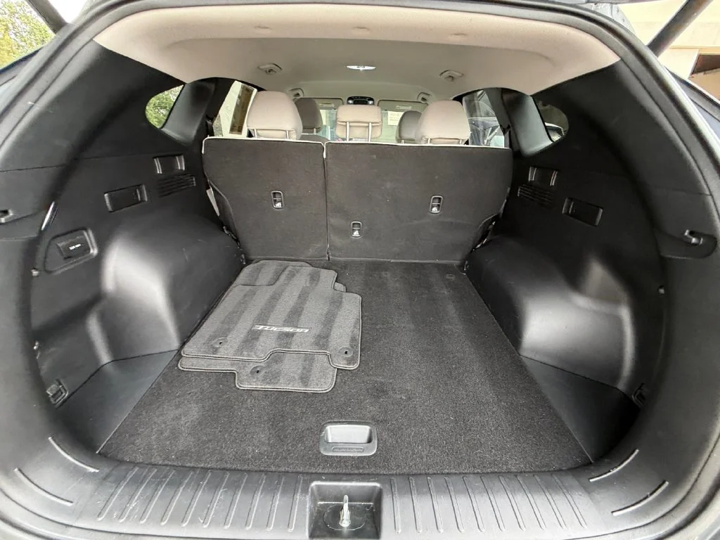 Used 2025 Gray Hyundai SEL image 19