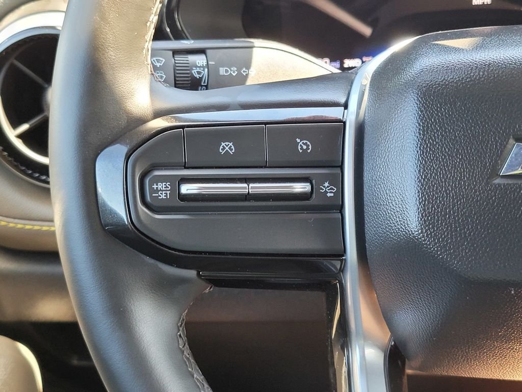 Used 2026 White Chevrolet ZR2 image 25