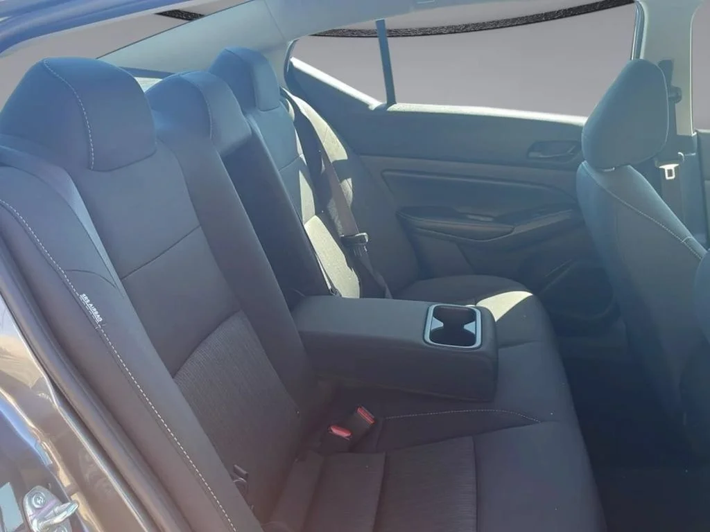 2025 Nissan Altima SV - Photo 24