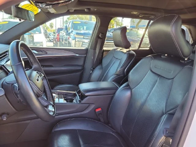 2023 Jeep Grand Cherokee Overland - Photo 22