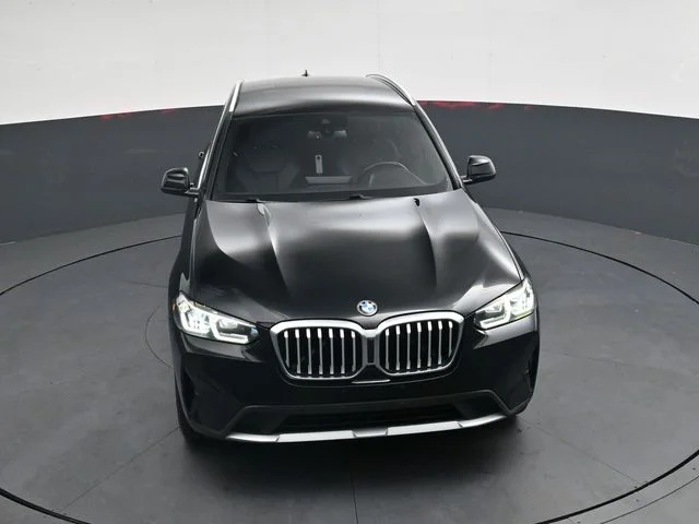Used 2022 Black BMW xDrive30i image 29