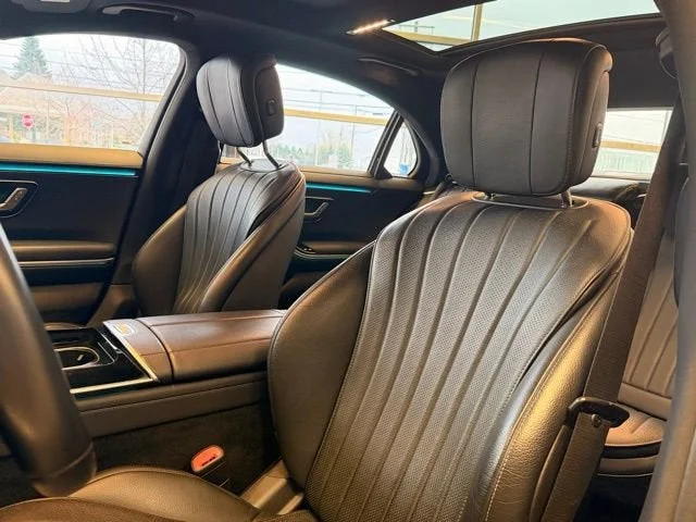Used 2022 White Mercedes-Benz S 500 image 20
