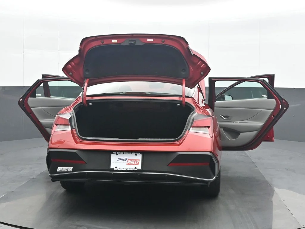 Used 2024 Red Hyundai SEL image 35