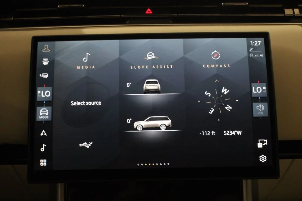 Certified Used 2025  Land Rover SE image 22