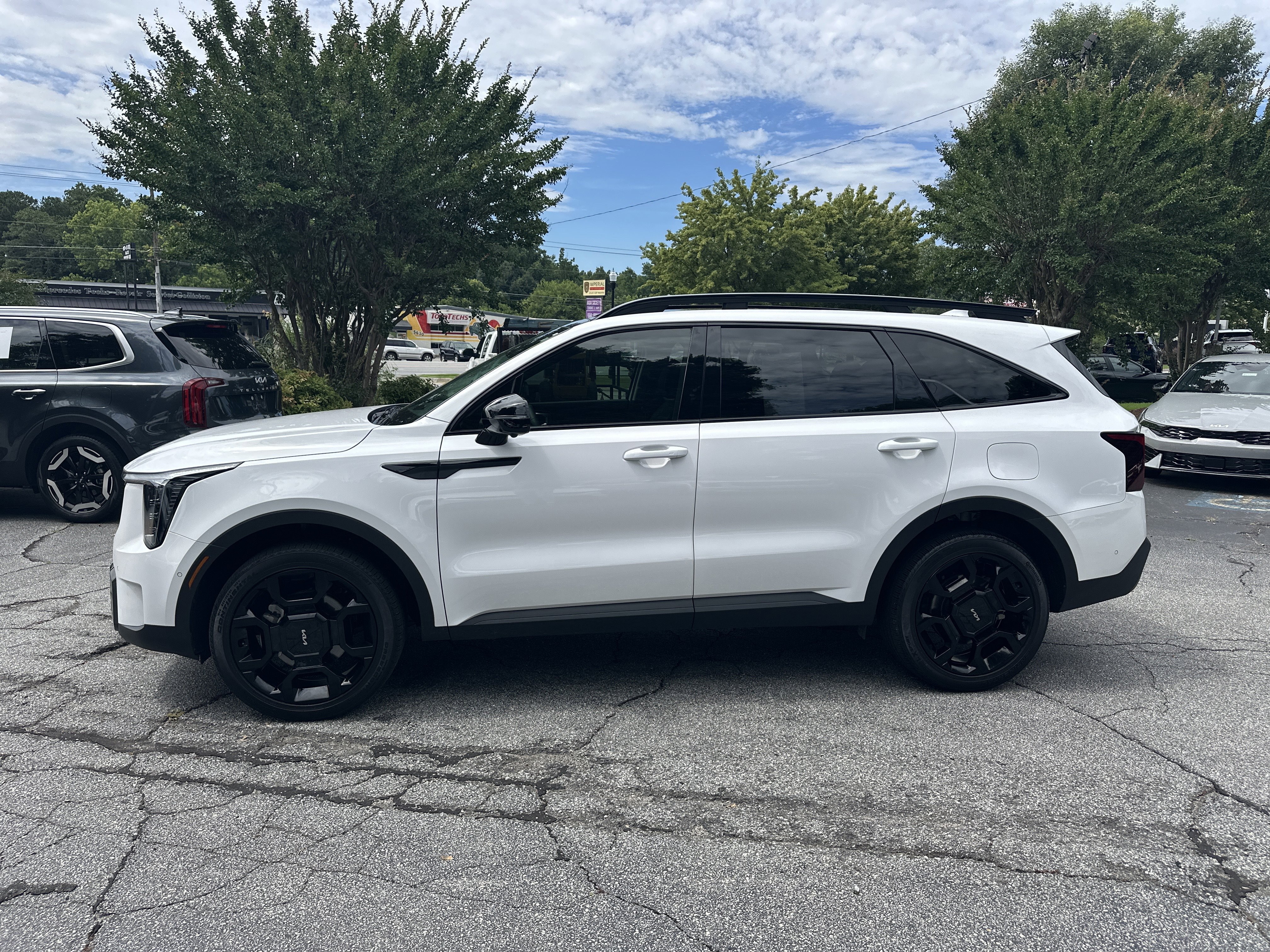 Certified Used 2024 Glacial White Pearl Kia X-Line SX image 9