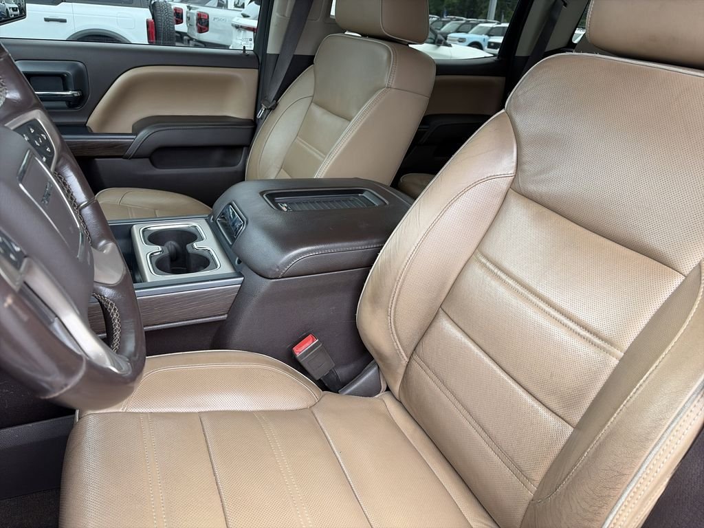 Used 2017 White GMC Denali image 12