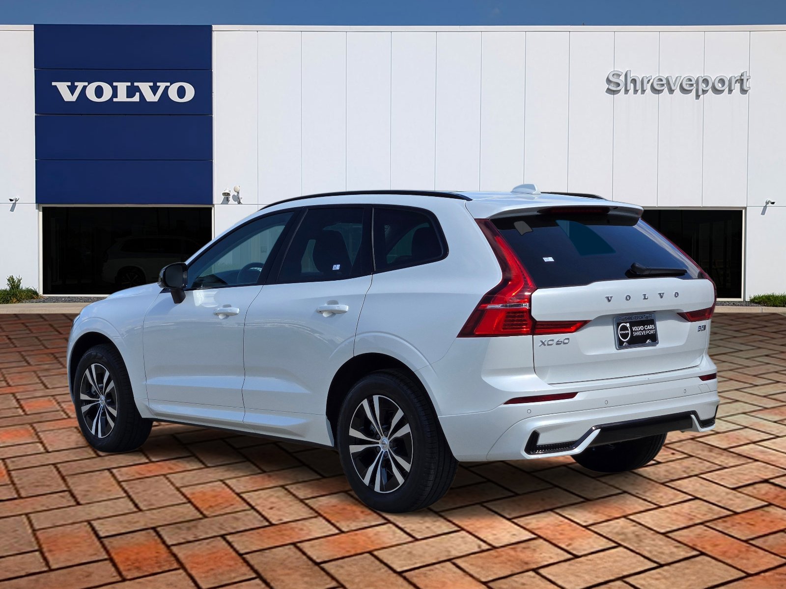 Used 2025 White Volvo Core image 6