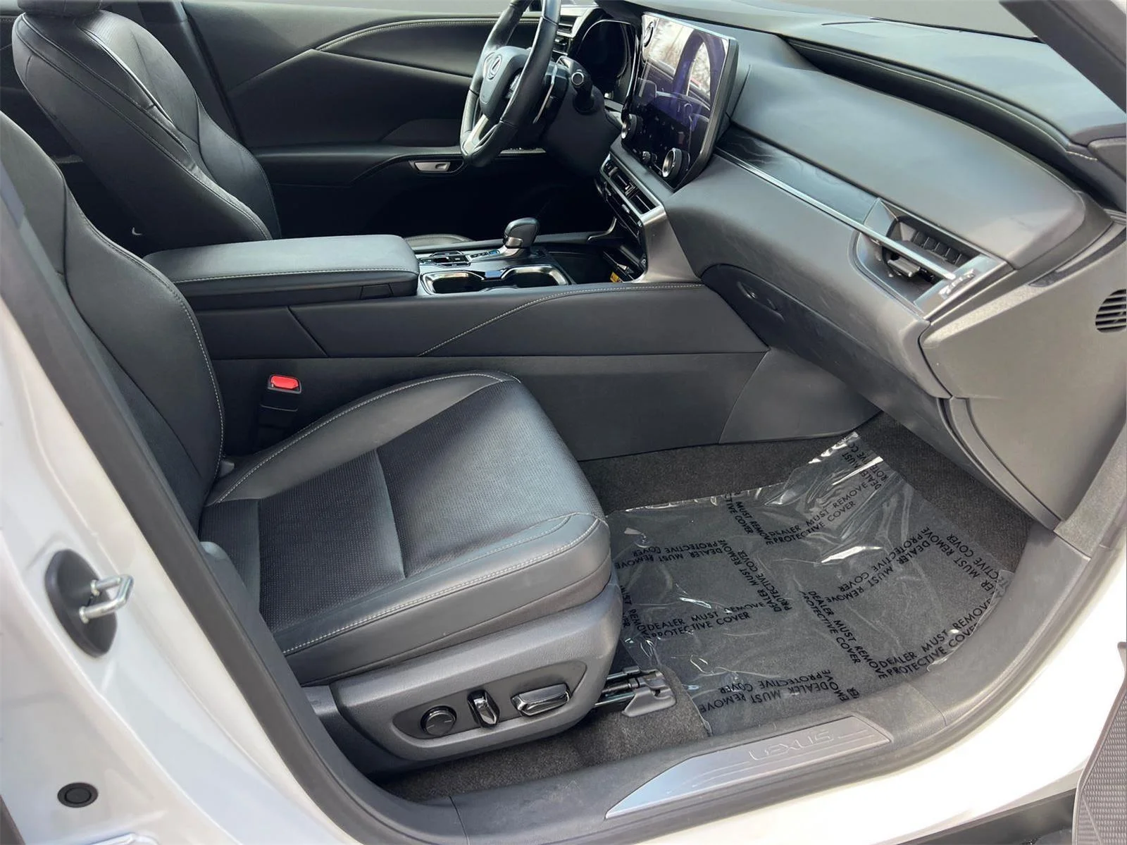 2024 Lexus RX 350 - Photo 14