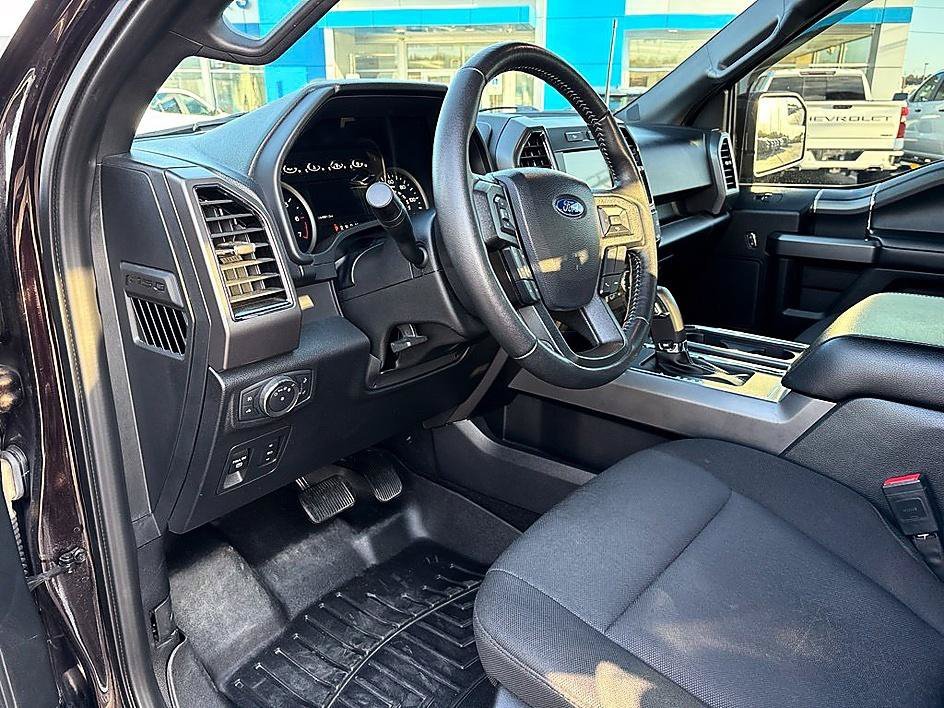 Used 2020 Red Ford XLT image 10