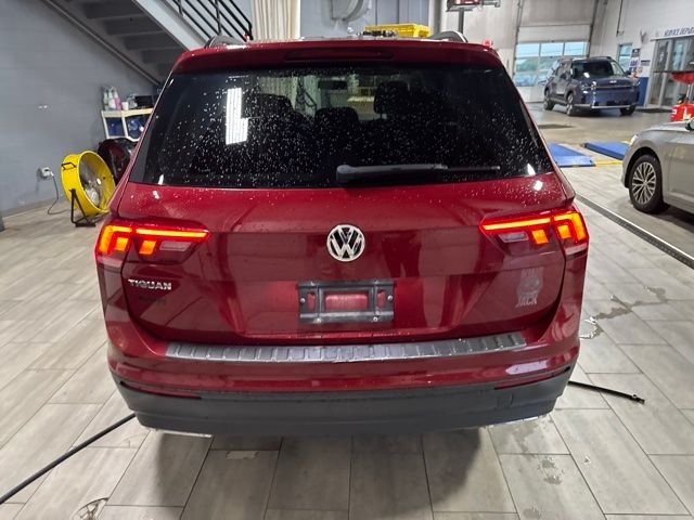 Used 2019 Cardinal Red Metallic Volkswagen 2.0T S image 4