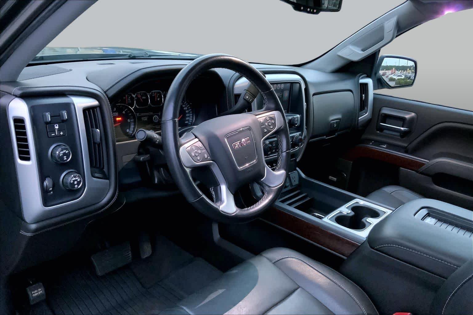 Used 2018 Dark Slate Metallic GMC SLT image 17
